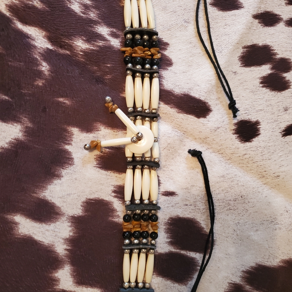 Native American Made Choker Boho Western Hippie Festival Charm Beads Necklace - Picture 2 of 4